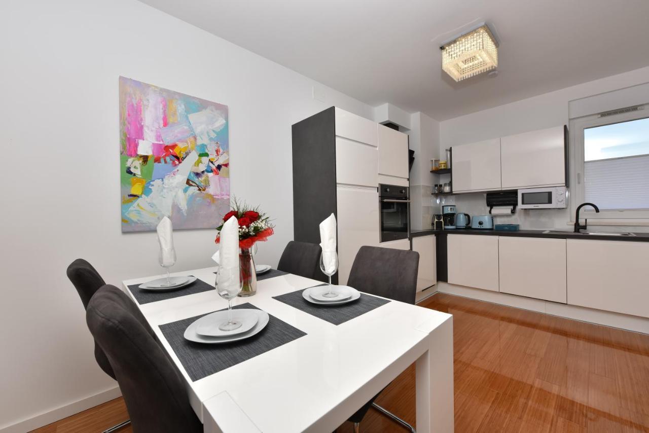 Mm Luxury Apartments Diamond & Silver Zadar Exterior photo